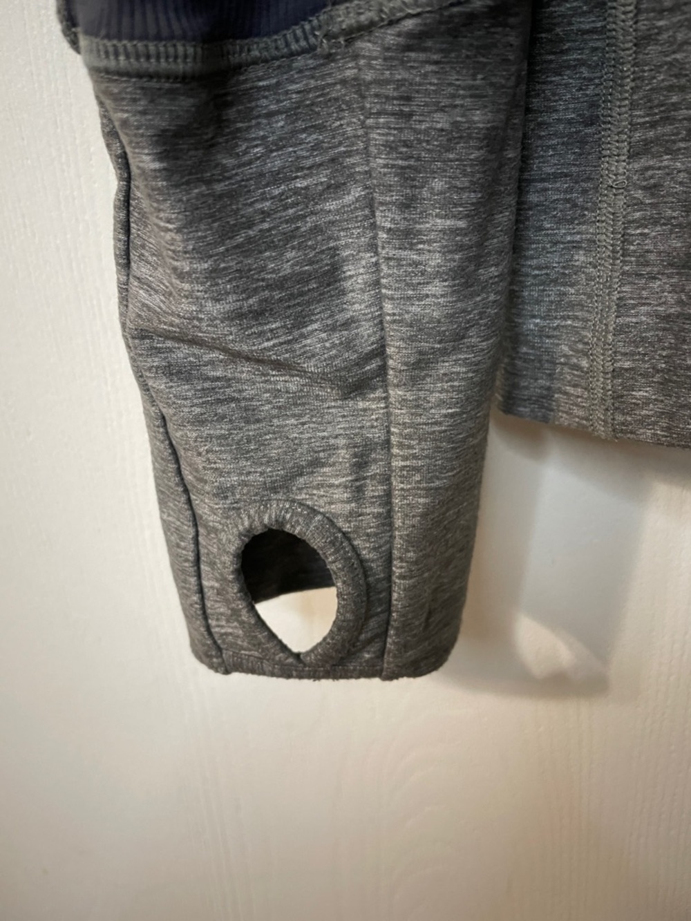 Lululemon In Stride Jacket Heathered Gray Red Size 8 Hooded Full Zip - Picture 4 of 9